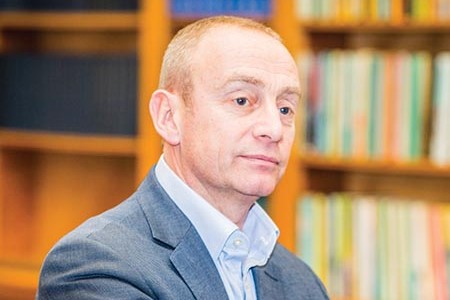 Clinical review prevents thousands of strokes 