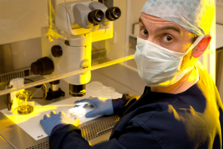 Clinicians tempt ‘IVF tourists’ to stay safe