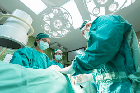 Operating theatre practitioner launches petition to ban ‘smoking’ in theatres