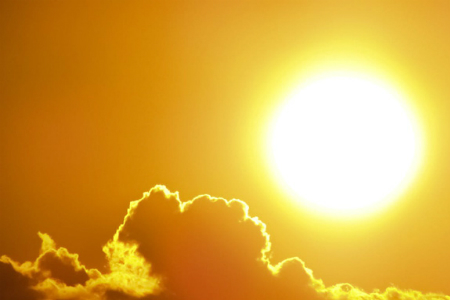 NHS staff brave record temperatures to help patients keep cool