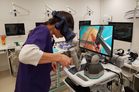 ABHI UK Pavilion to Host Cutting-Edge Virtual Reality Surgery at Arab Health 2020