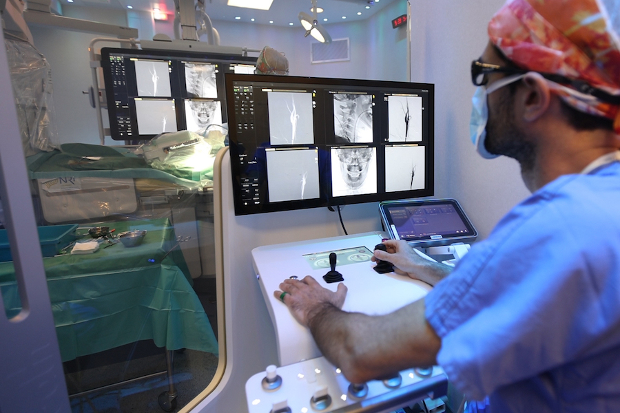 Breakthrough in robotic carotid stenting