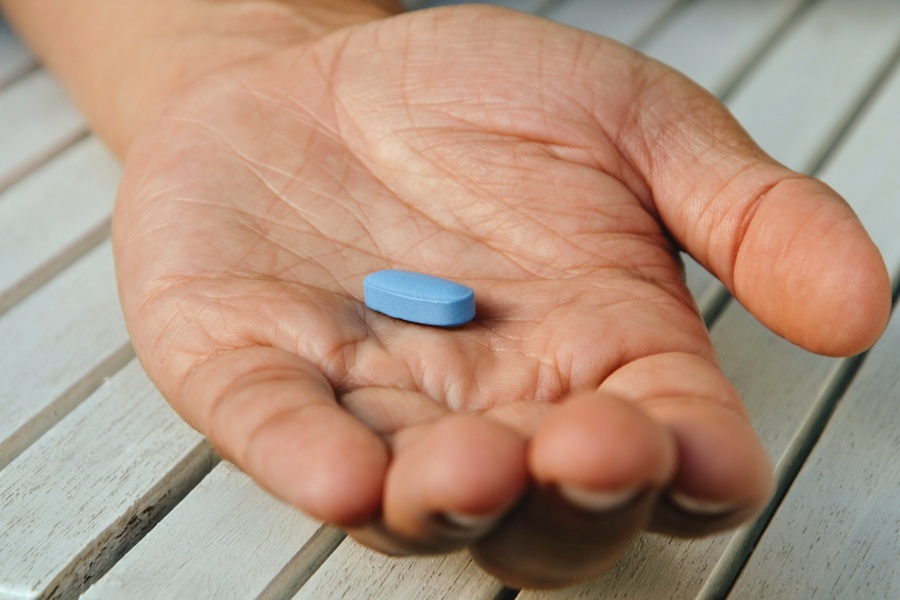 Over 285,000 medicines and medical devices seized UK-wide 