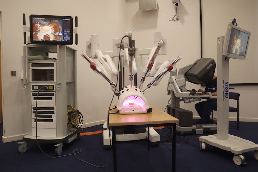 New robotic surgical system revolutionises patient care at UHCW