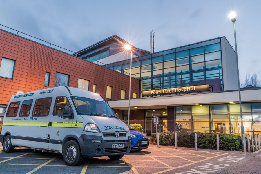 Yorkshire Trust pilots nasal photodisinfection to combat SSIs