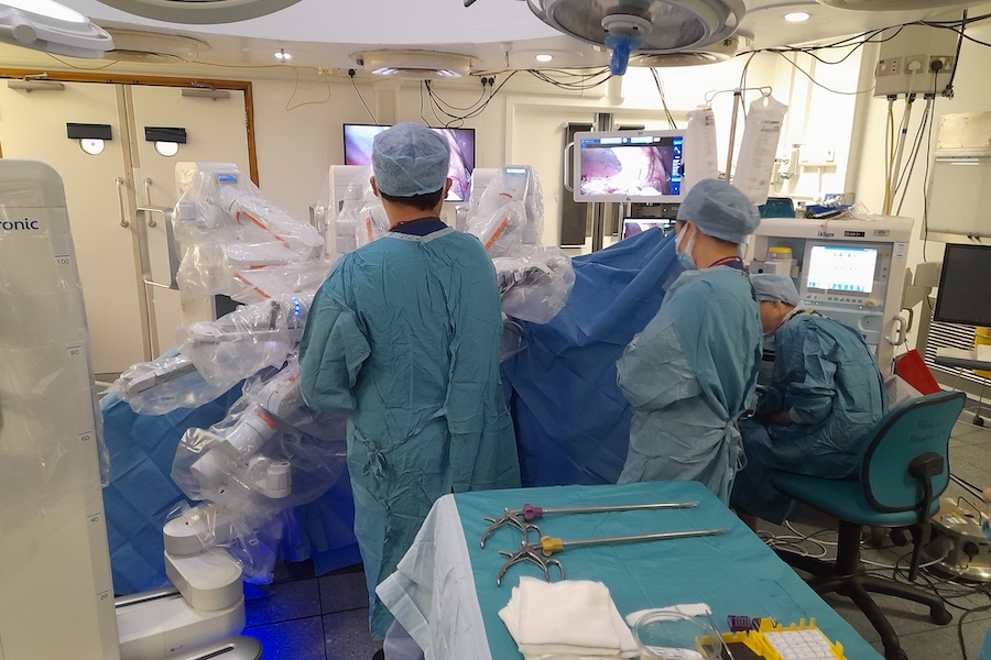 Guy’s and St Thomas’ give masterclass on robotic surgery