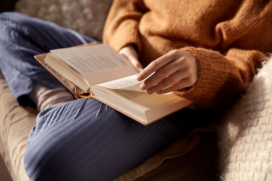 Ditch TV and read a book: research highlights best moves to reduce dementia risk