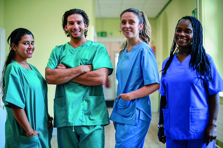 First 250 PAs and AAs join GMC professional register