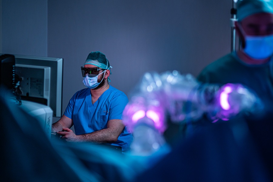 Over 30,000 patients treated with Versius