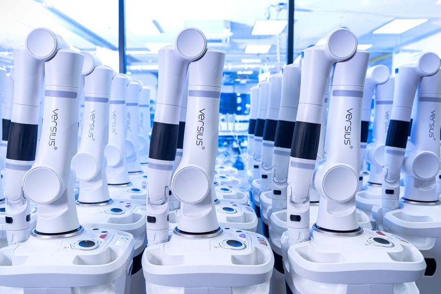 CMR Surgical secures more than $200M to accelerate growth