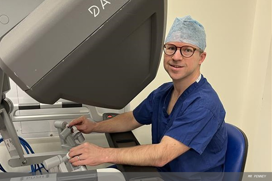 Leading UK robotics surgeon keynote speaker at AfPP Robotics Symposium